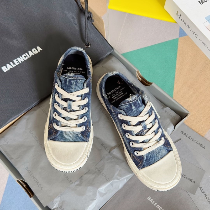 Balenciaga Low Shoes